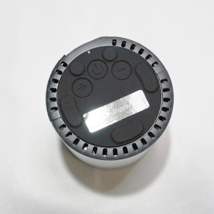 ワイヤレススピーカー