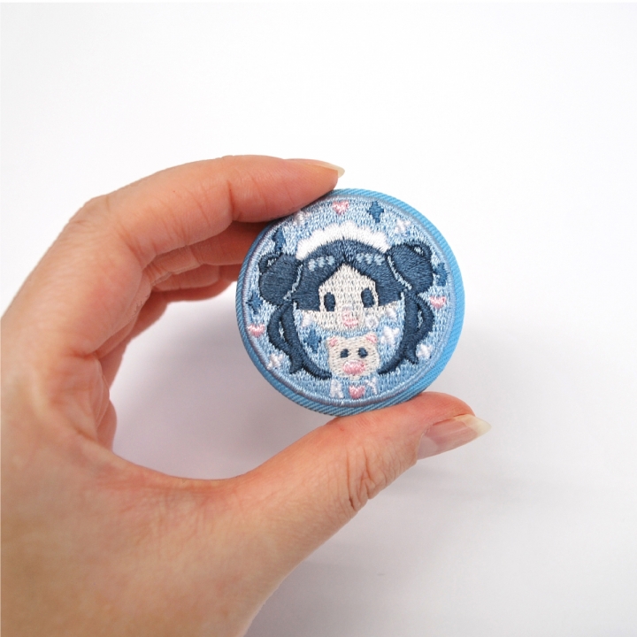 タタミ刺繍_44mm缶バッジ