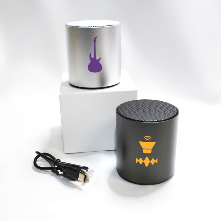 ワイヤレススピーカー