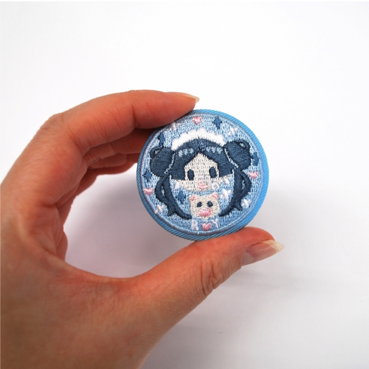タタミ刺繍_44mm缶バッジ