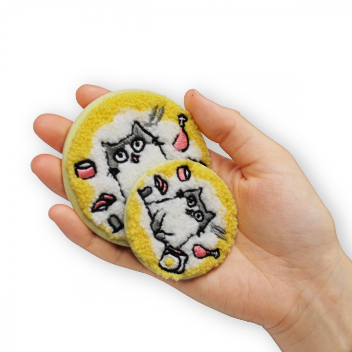 サガラ＆タタミ刺繍_76mm缶バッジ